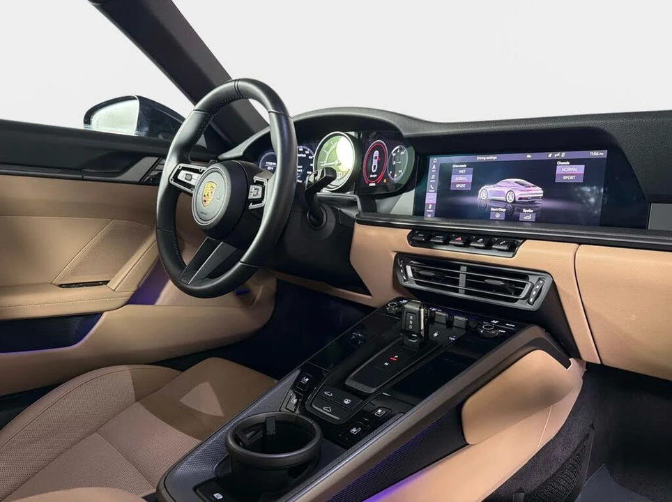 2021 Porsche 992 Carrera 4S - Image 24 of 31
