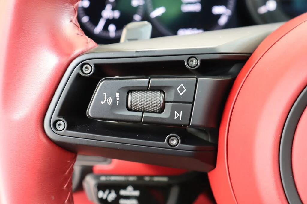 2021 Porsche 992 Carrera 4S - Image 22 of 31