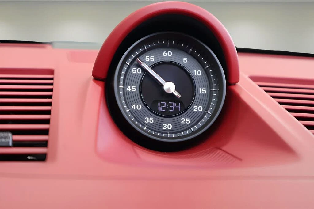 2021 Porsche 992 Carrera 4S - Image 24 of 31