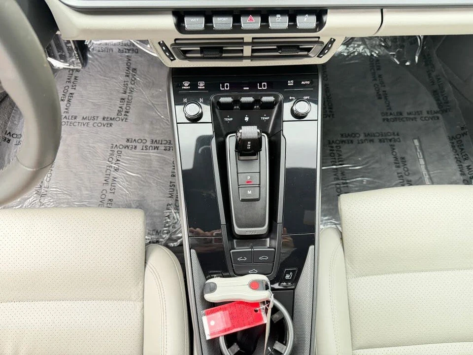2021 Porsche 992 Carrera 4S - Image 23 of 31
