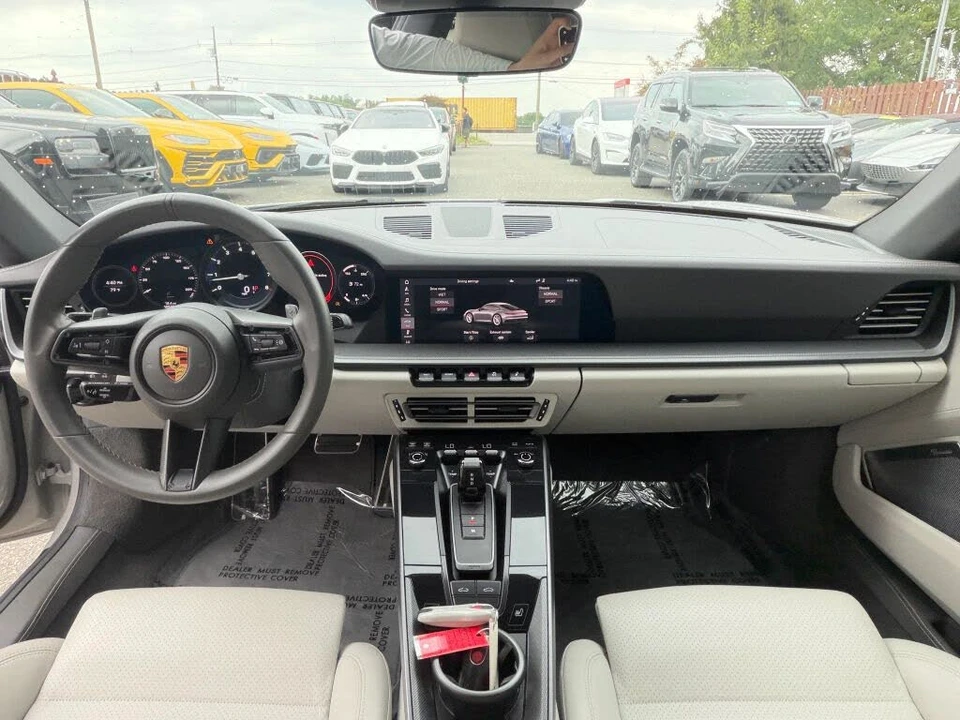 2021 Porsche 992 Carrera 4S - Image 18 of 31