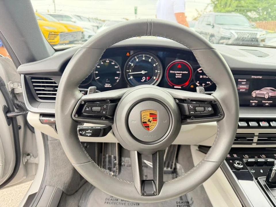 2021 Porsche 992 Carrera 4S - Image 20 of 31