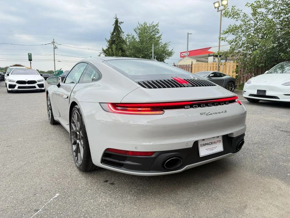 2021 Porsche 992 Carrera 4S - Image 8 of 31