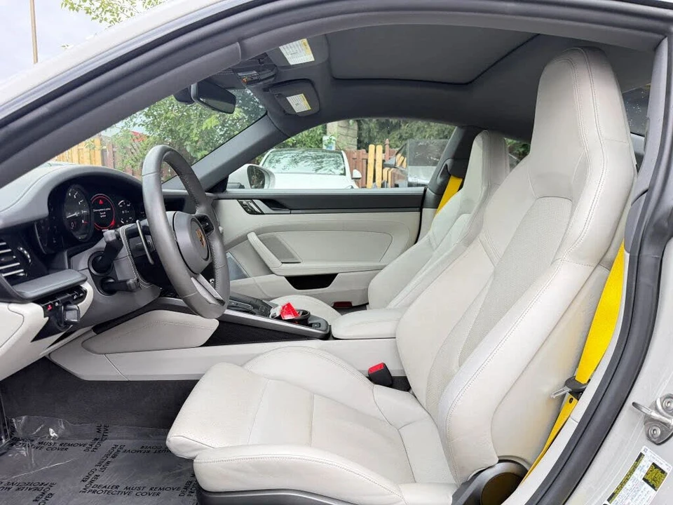 2021 Porsche 992 Carrera 4S - Image 10 of 31