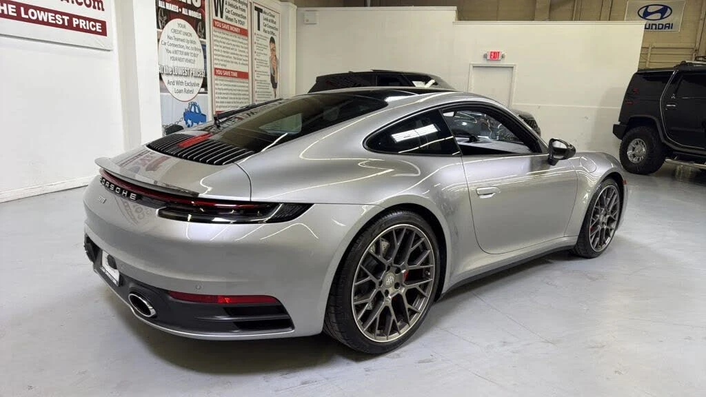 2021 Porsche 992 Carrera 4S - Image 7 of 25