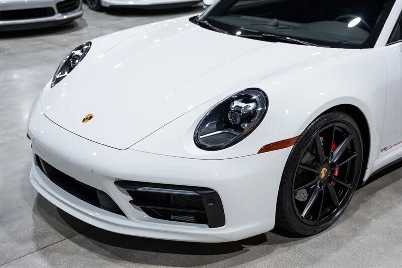 2021 Porsche 992 Carrera 4S - Image 11 of 31