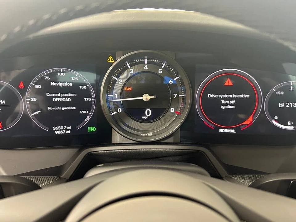 2021 Porsche 992 Carrera 4S - Image 22 of 31