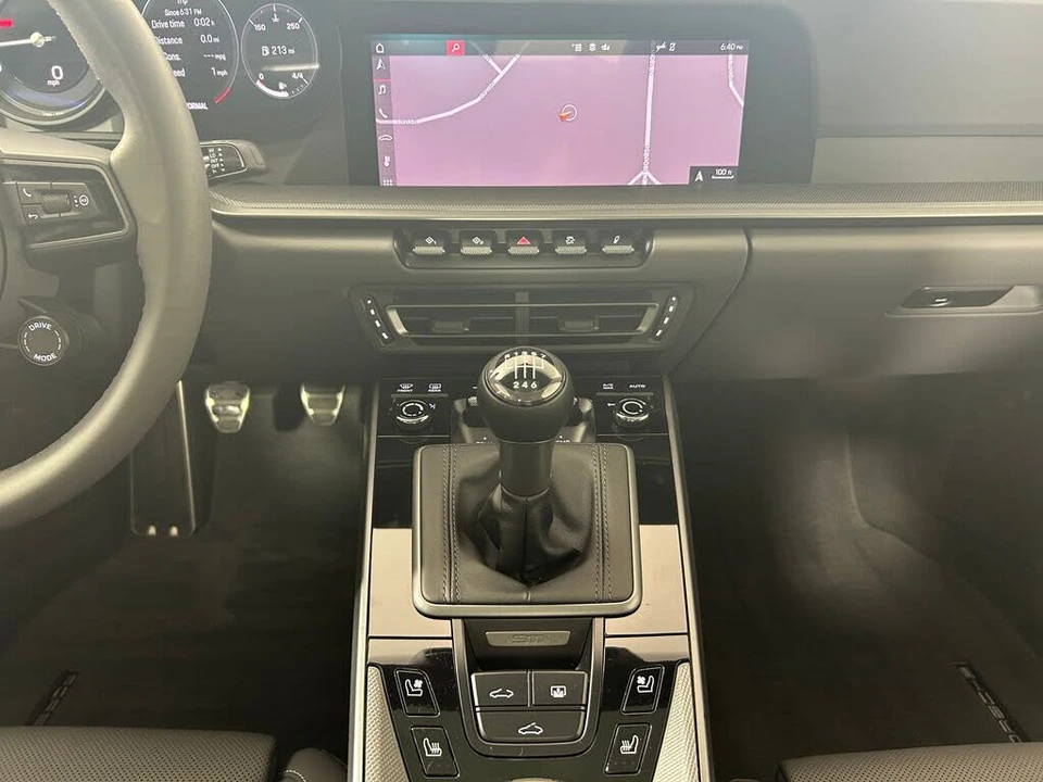 2021 Porsche 992 Carrera 4S - Image 19 of 31