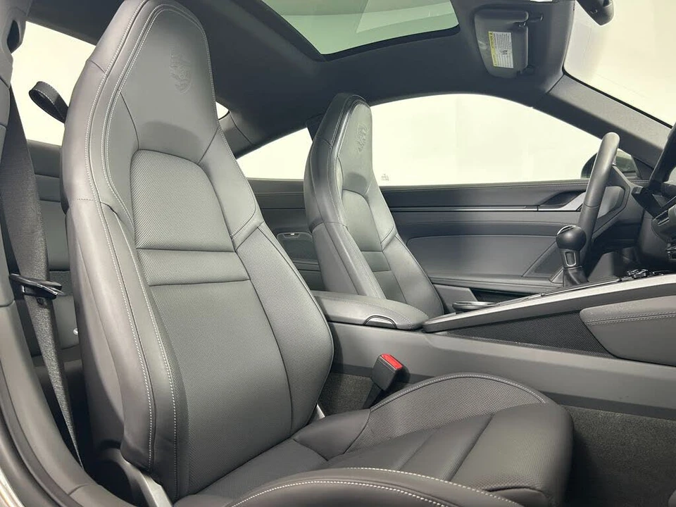 2021 Porsche 992 Carrera 4S - Image 24 of 31