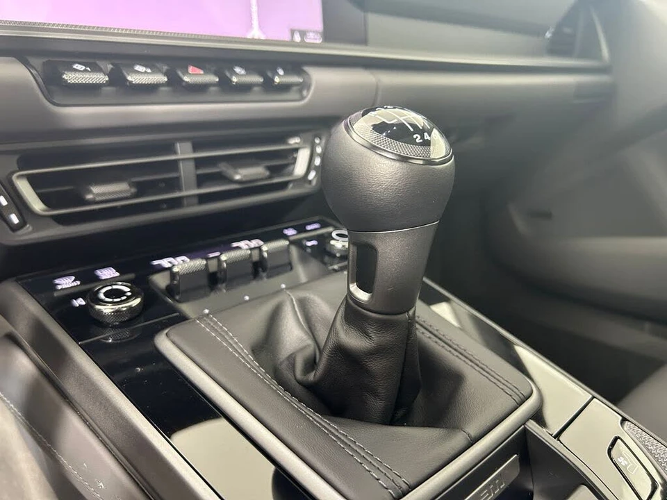 2021 Porsche 992 Carrera 4S - Image 20 of 31