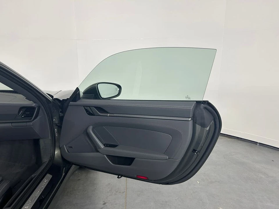 2021 Porsche 992 Carrera 4S - Image 25 of 31