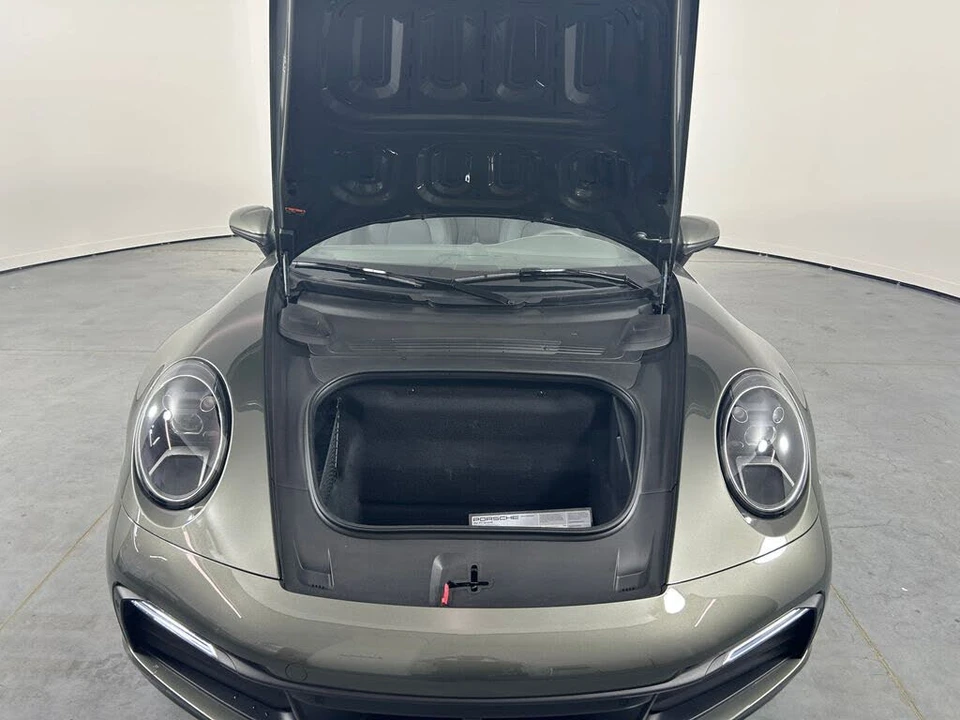 2021 Porsche 992 Carrera 4S - Image 29 of 31