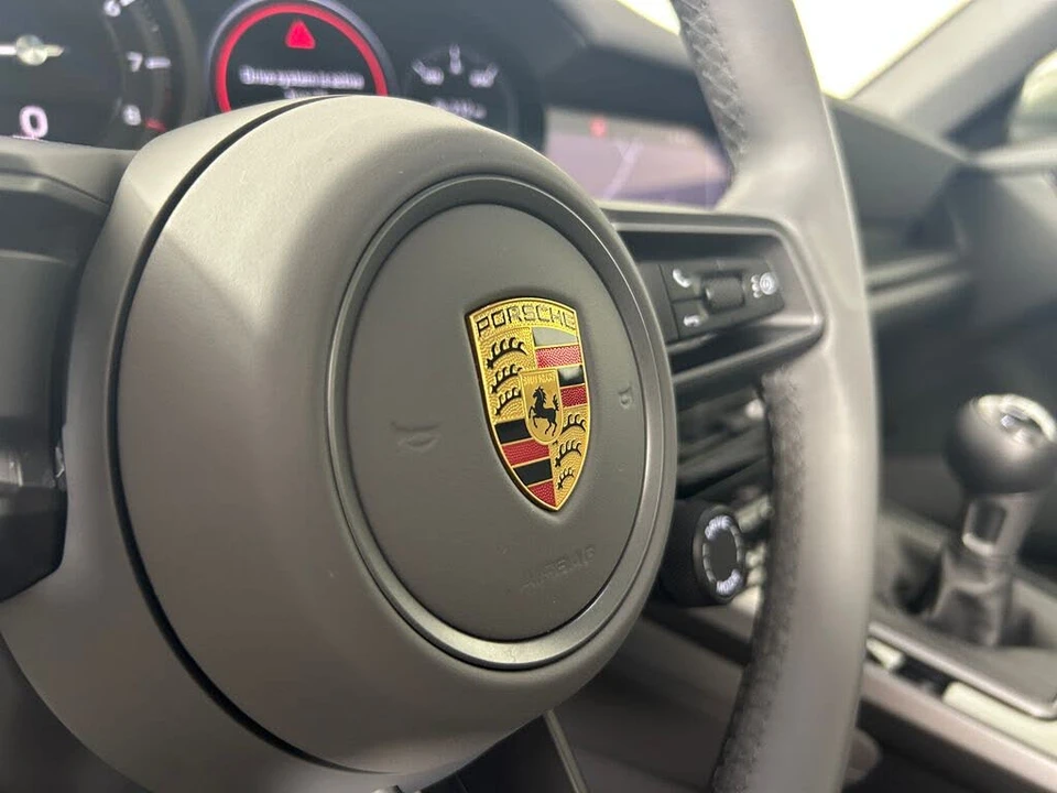 2021 Porsche 992 Carrera 4S - Image 18 of 31