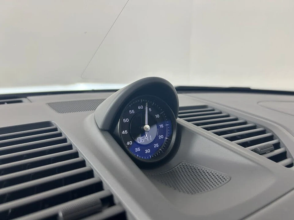 2021 Porsche 992 Carrera 4S - Image 21 of 31