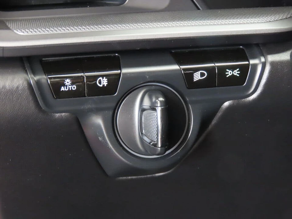 2021 Porsche 992 Carrera 4S - Image 21 of 31