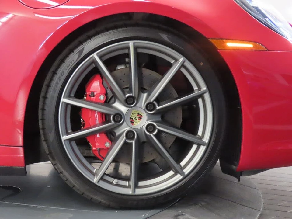 2021 Porsche 992 Carrera 4S - Image 11 of 31