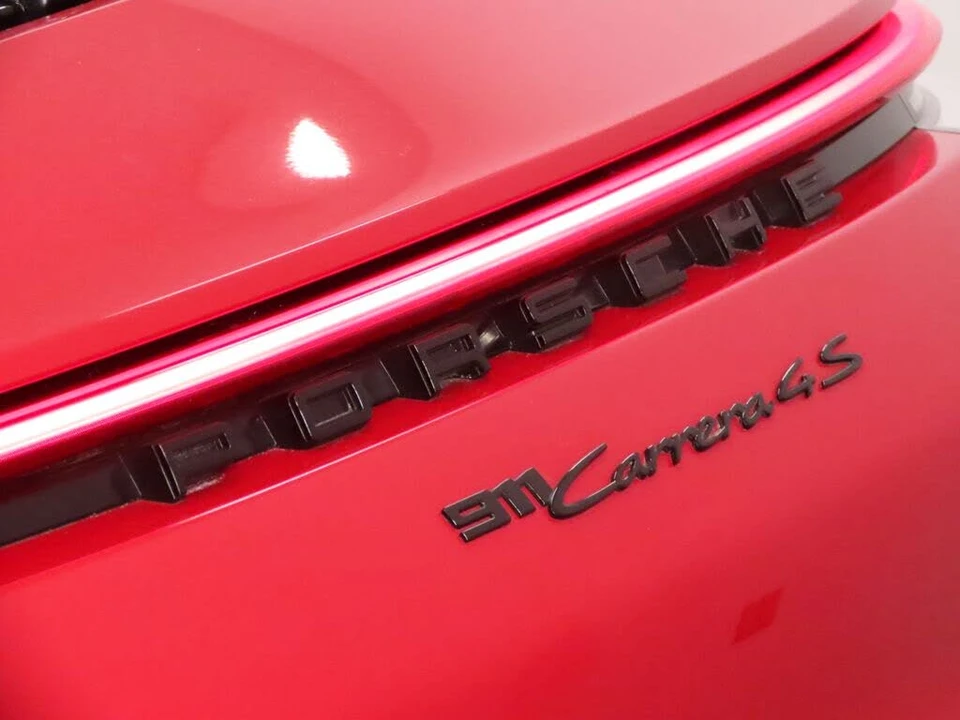 2021 Porsche 992 Carrera 4S - Image 12 of 31
