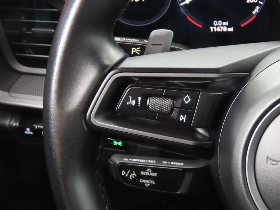 2021 Porsche 992 Carrera 4S - Image 17 of 31