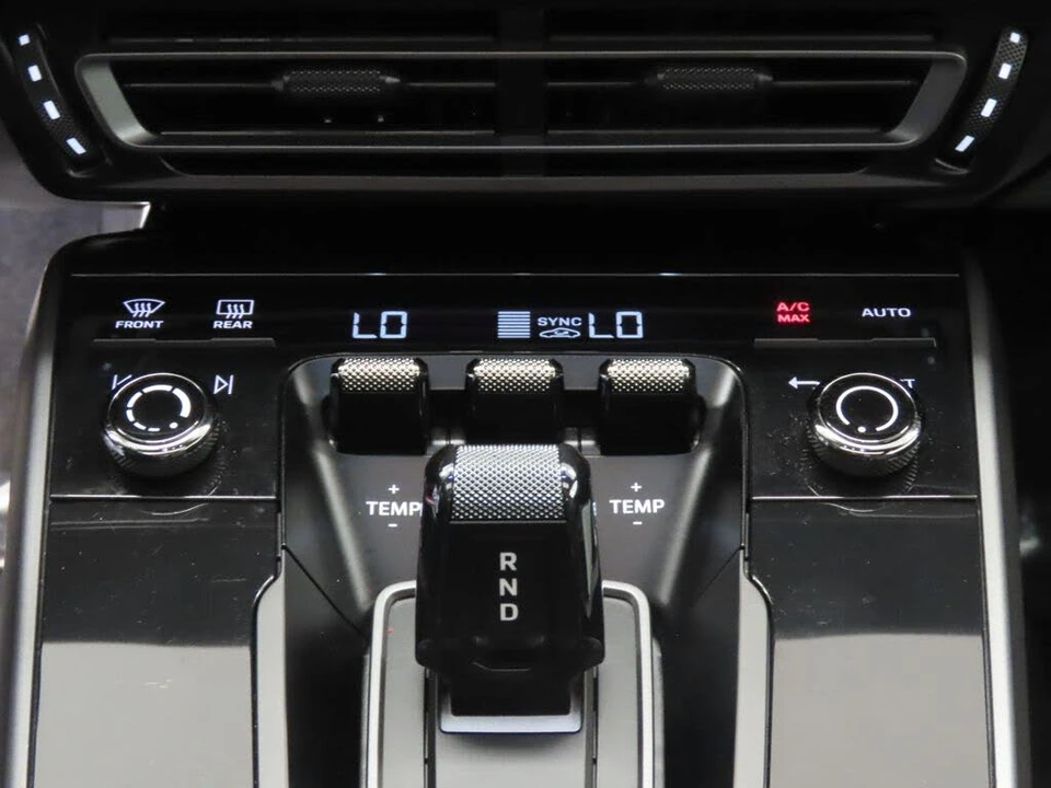 2021 Porsche 992 Carrera 4S - Image 23 of 31