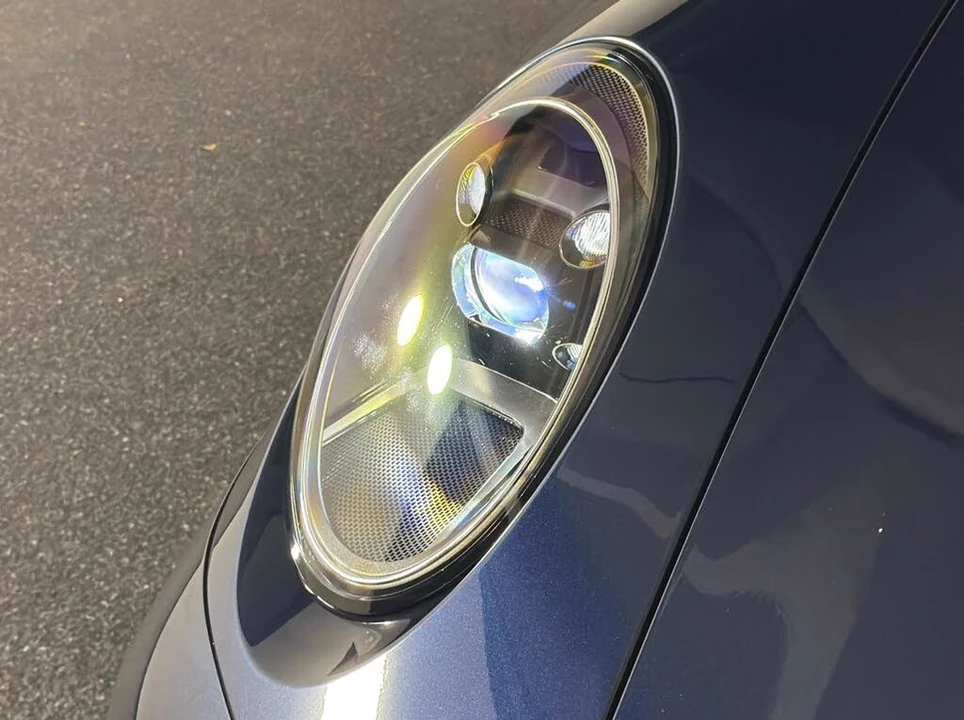 2021 Porsche 992 Carrera 4S - Image 16 of 31
