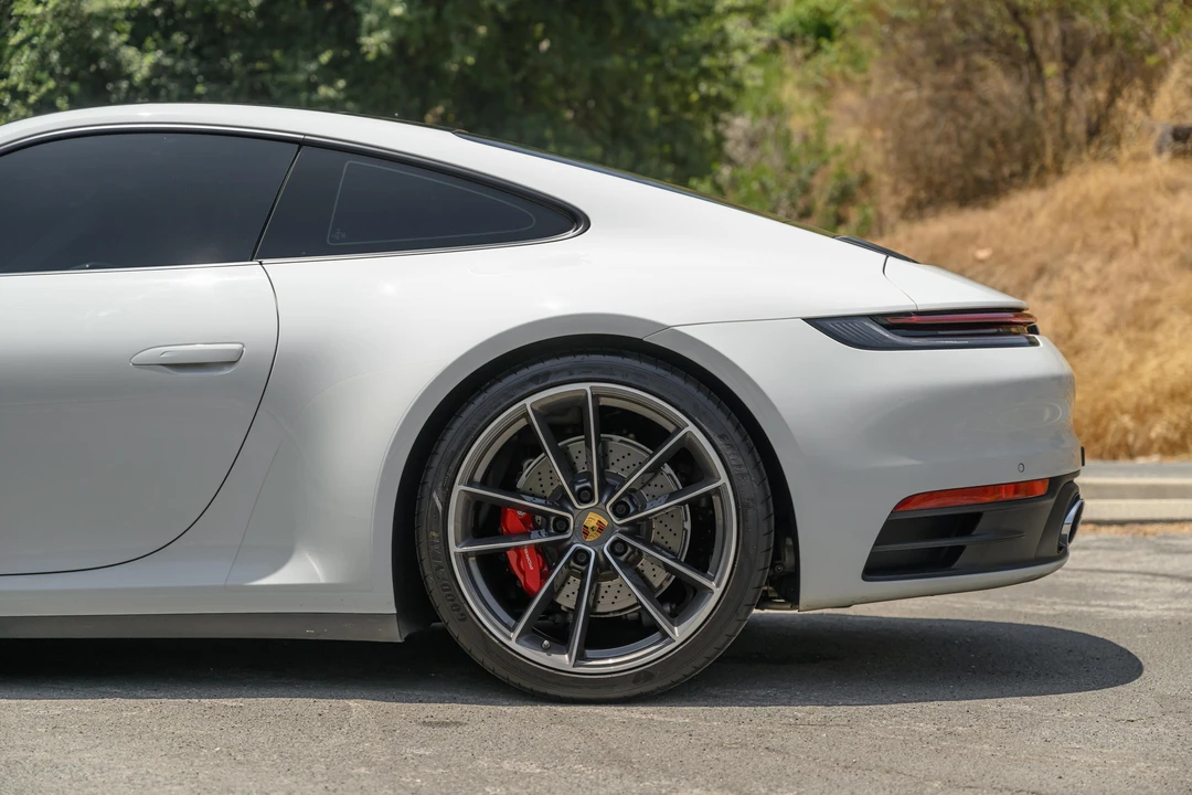 2021 Porsche 992 Carrera 4S - Image 19 of 31