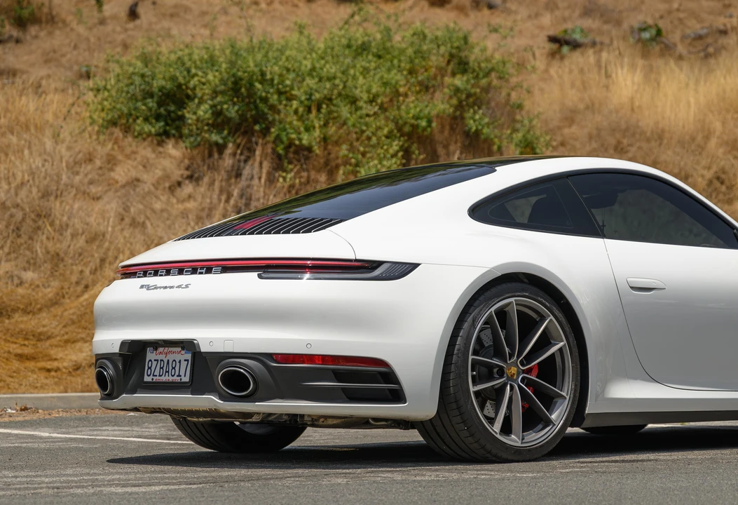 2021 Porsche 992 Carrera 4S - Image 21 of 31