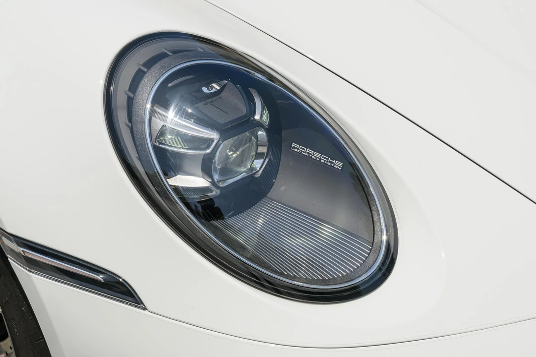 2021 Porsche 992 Carrera 4S - Image 26 of 31