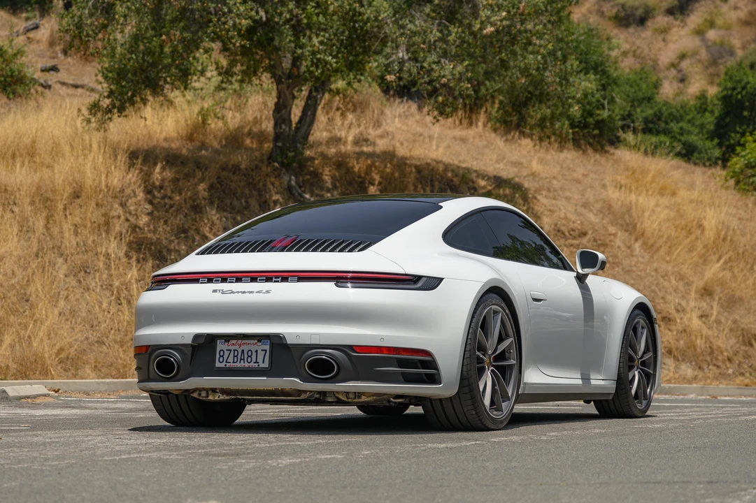 2021 Porsche 992 Carrera 4S - Image 13 of 31