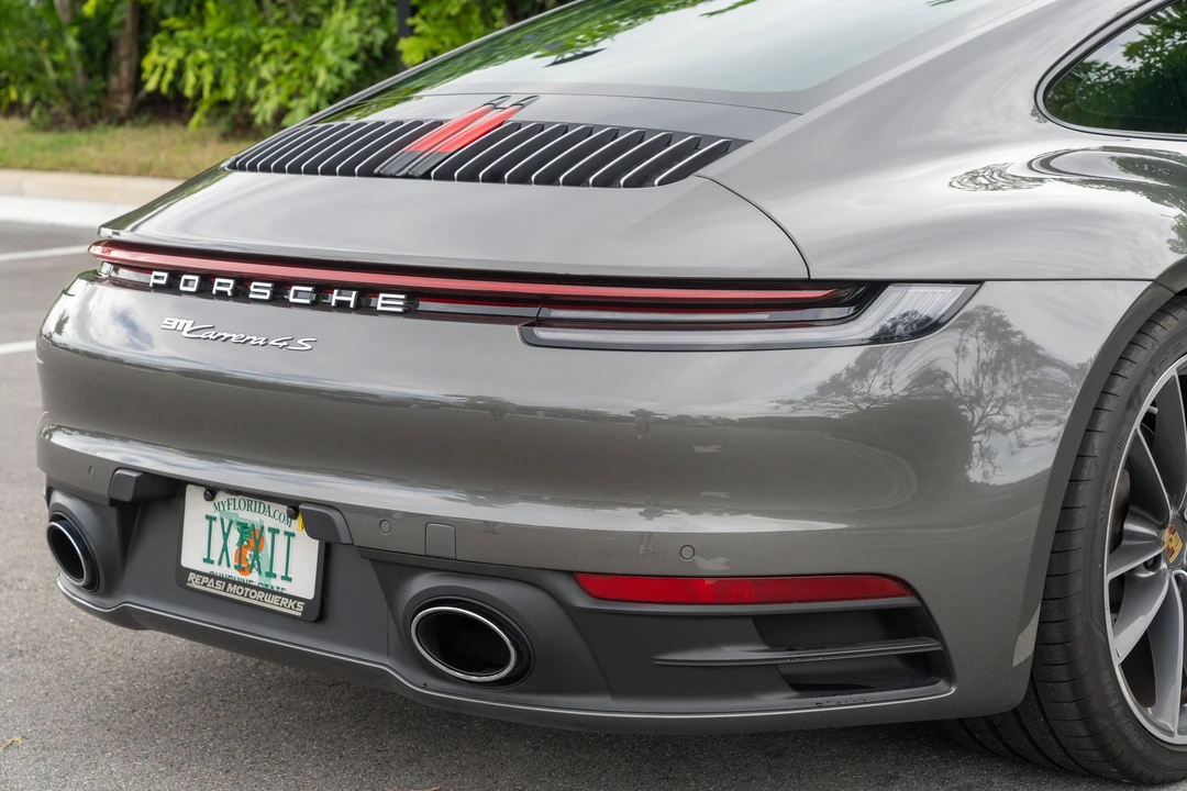 2021 Porsche 992 Carrera 4S - Image 27 of 31