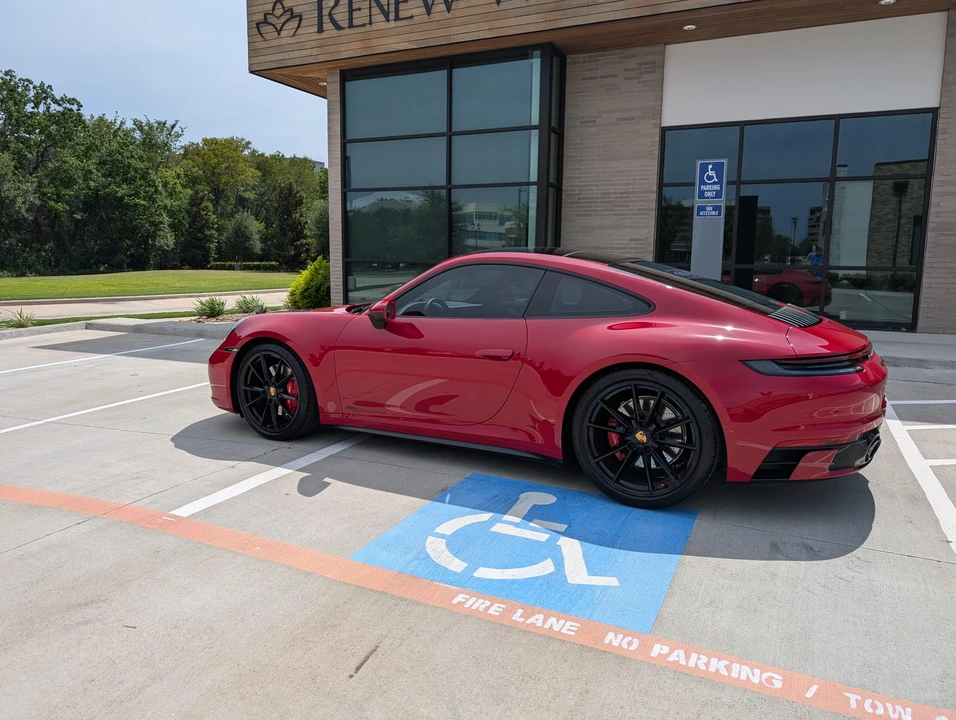 2021 Porsche 992 Carrera 4S - Image 18 of 31