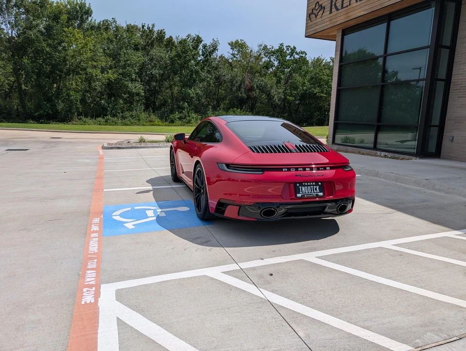 2021 Porsche 992 Carrera 4S - Image 23 of 31