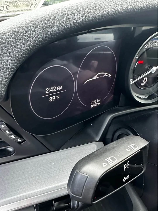 2021 Porsche 992 Carrera 4S - Image 9 of 10