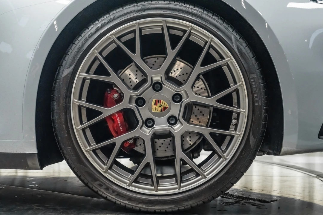 2021 Porsche 992 Carrera 4S - Image 11 of 21