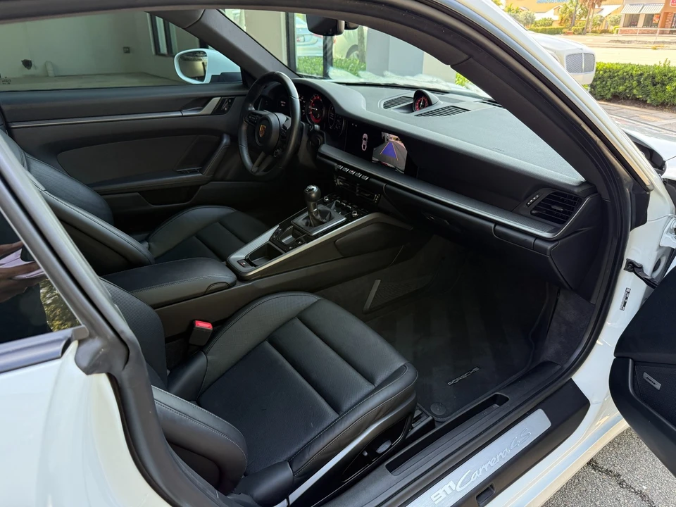 2021 Porsche 992 Carrera 4S - Image 29 of 31
