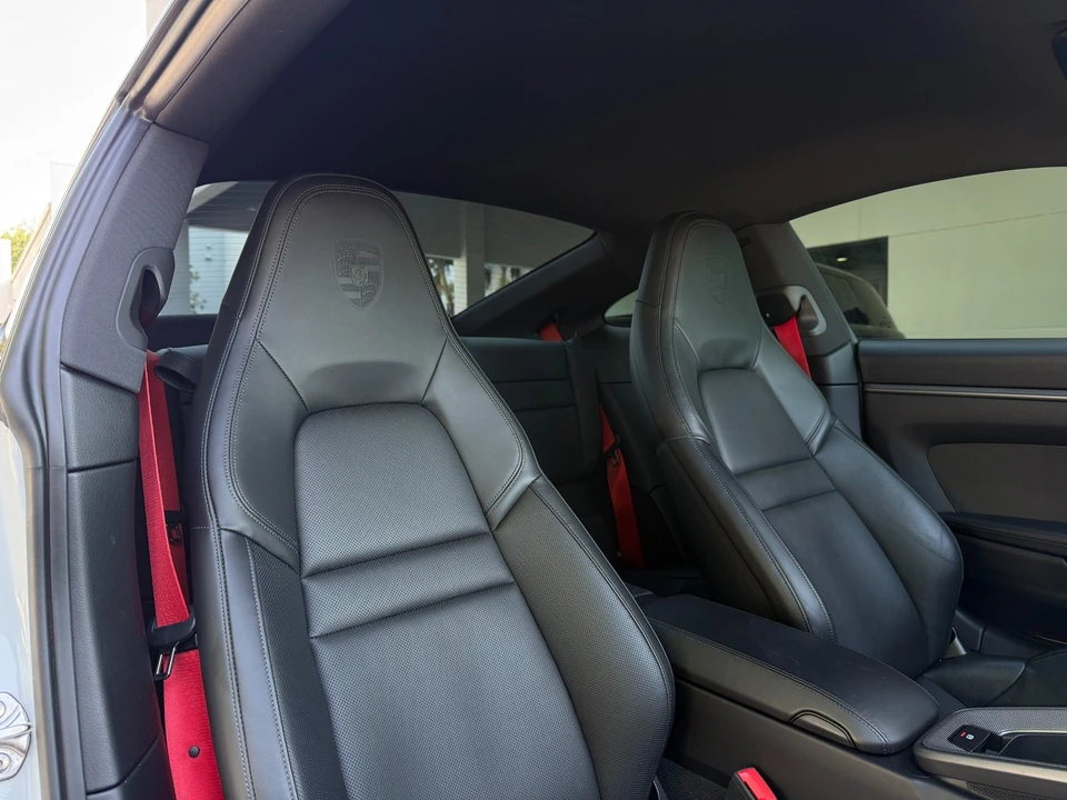 2021 Porsche 992 Carrera 4S - Image 30 of 31
