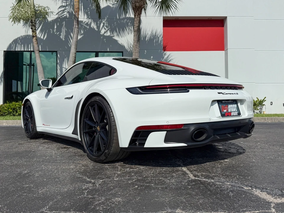 2021 Porsche 992 Carrera 4S - Image 15 of 31