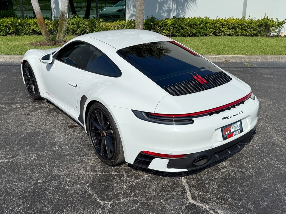 2021 Porsche 992 Carrera 4S - Image 14 of 31