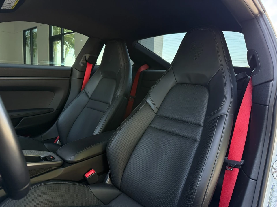 2021 Porsche 992 Carrera 4S - Image 24 of 31