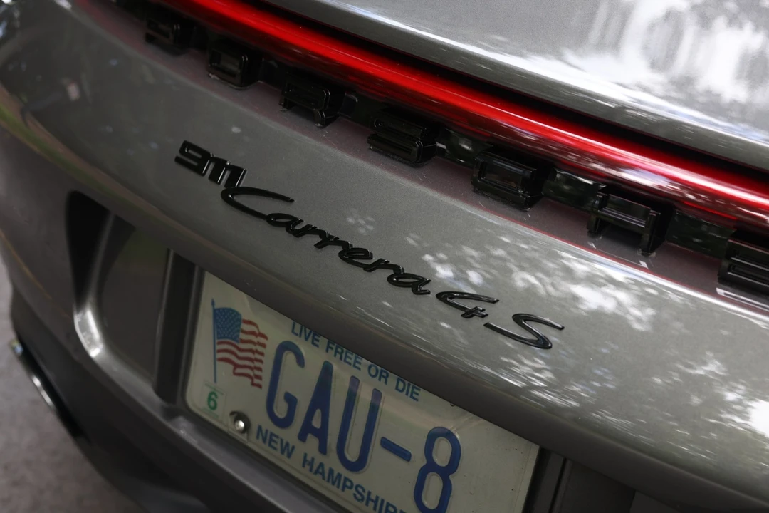 2021 Porsche 992 Carrera 4S - Image 17 of 31