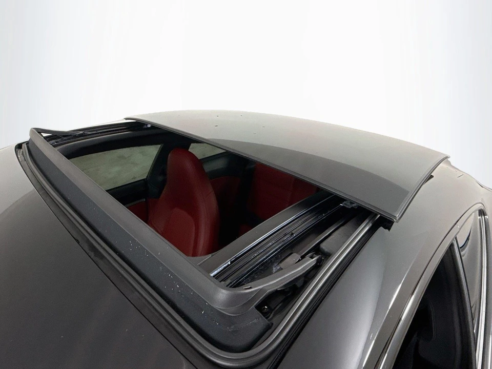 2021 Porsche 992 Carrera 4S - Image 25 of 31
