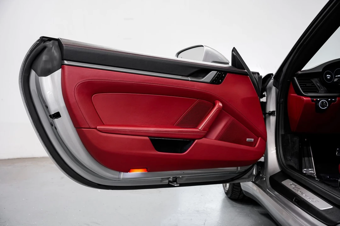 2021 Porsche 992 Carrera 4S - Image 29 of 31