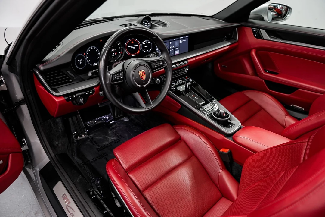 2021 Porsche 992 Carrera 4S - Image 9 of 31