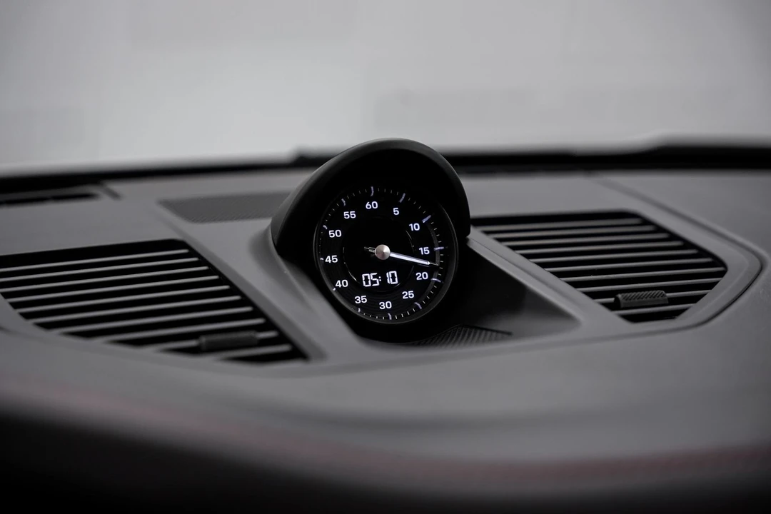2021 Porsche 992 Carrera 4S - Image 13 of 31