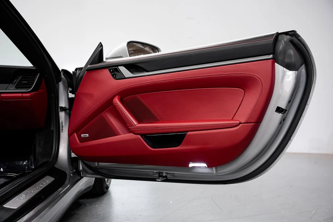 2021 Porsche 992 Carrera 4S - Image 30 of 31