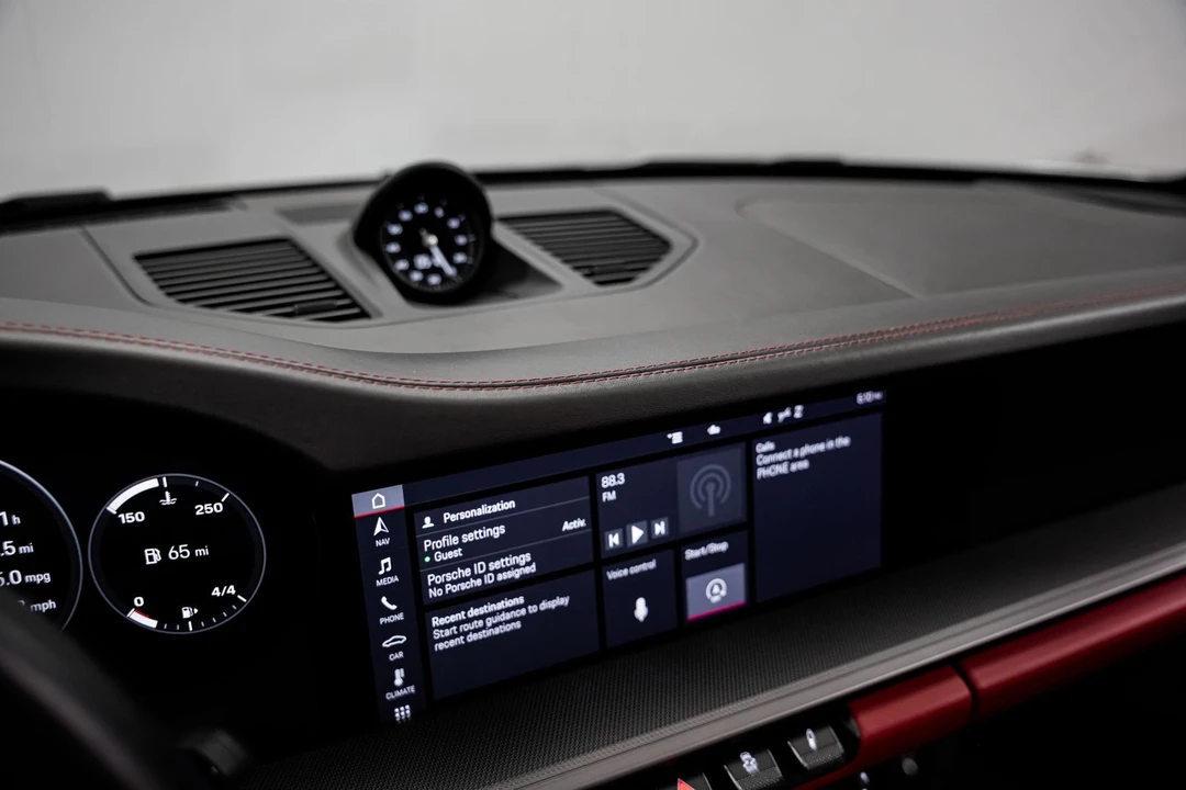 2021 Porsche 992 Carrera 4S - Image 14 of 31