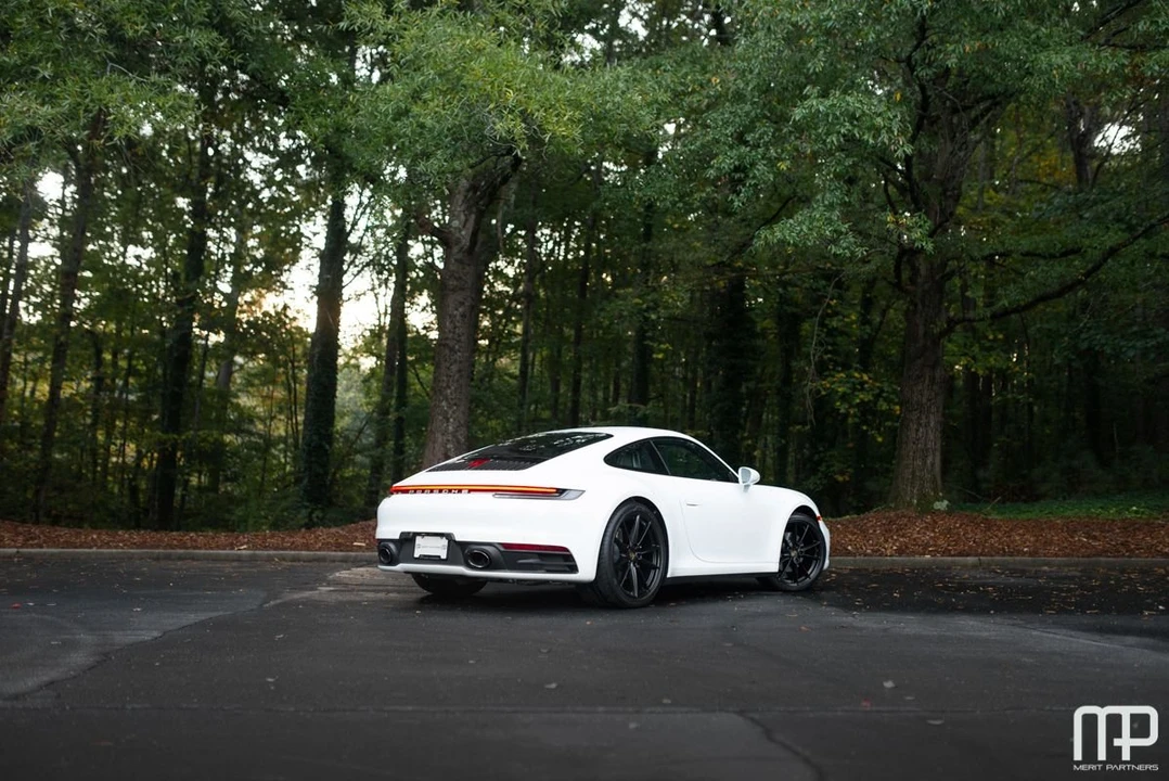 2021 Porsche 992 Carrera - Image 10 of 31