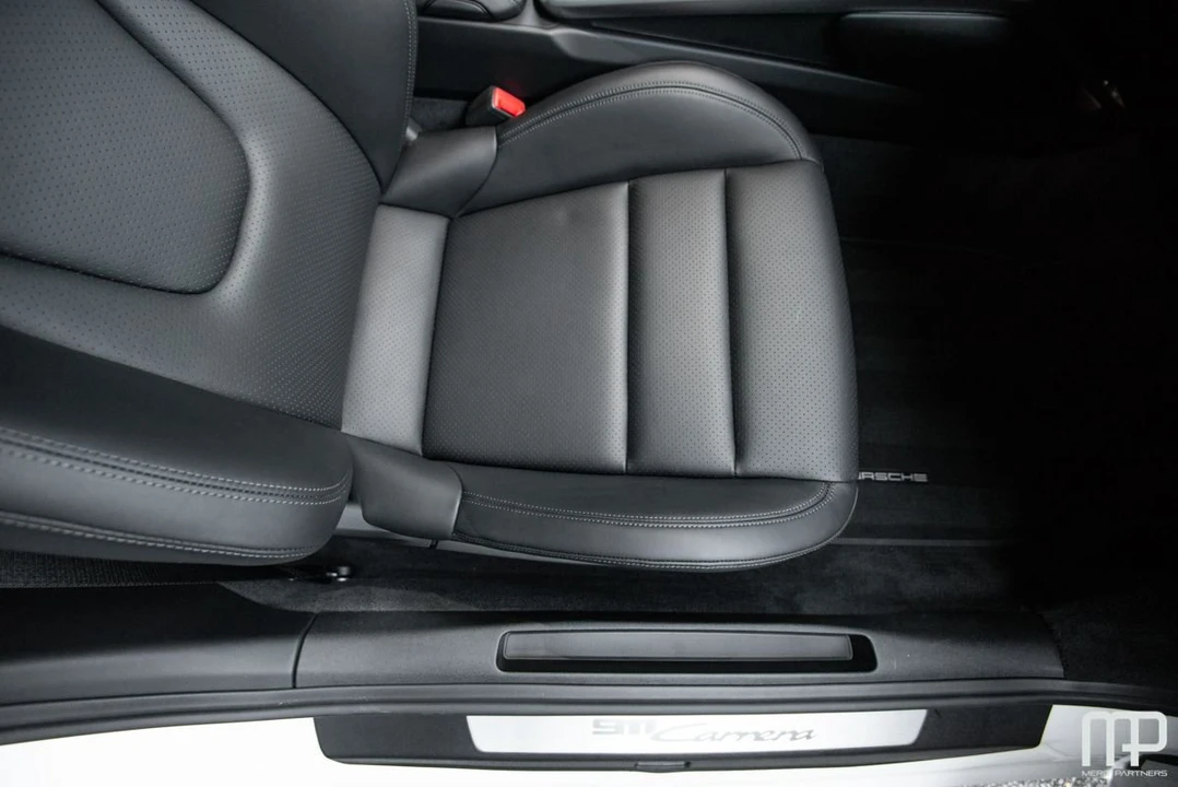 2021 Porsche 992 Carrera - Image 22 of 31