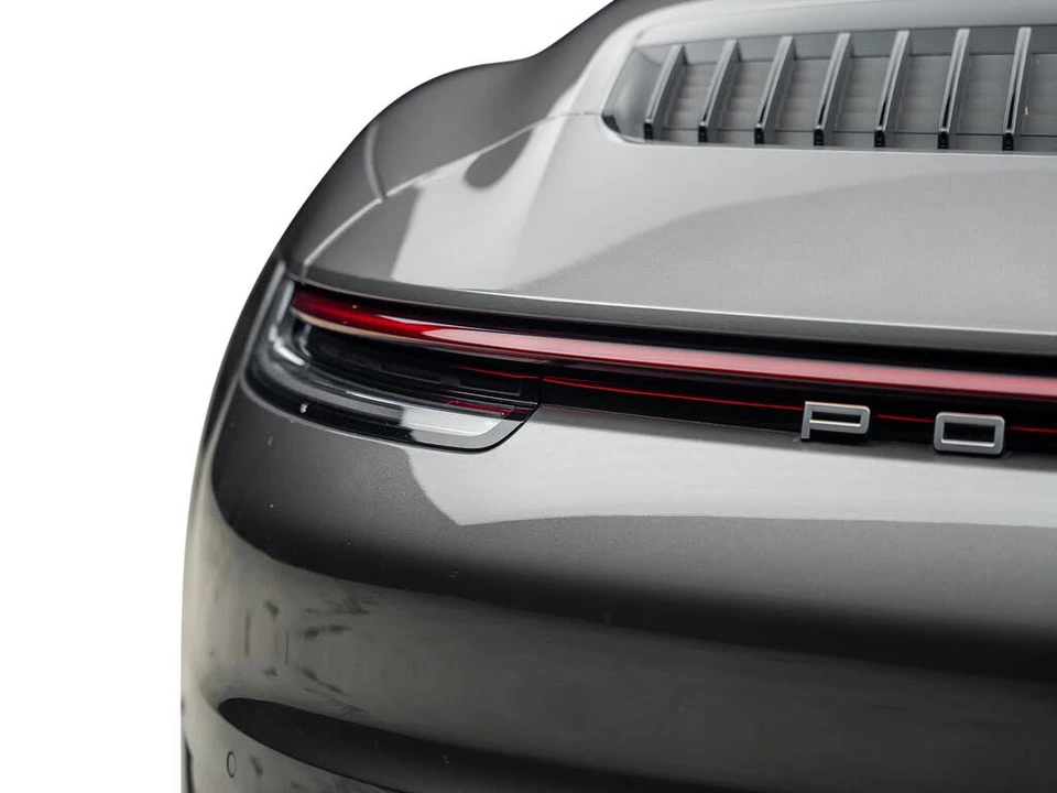 2021 Porsche 992 Carrera - Image 12 of 31