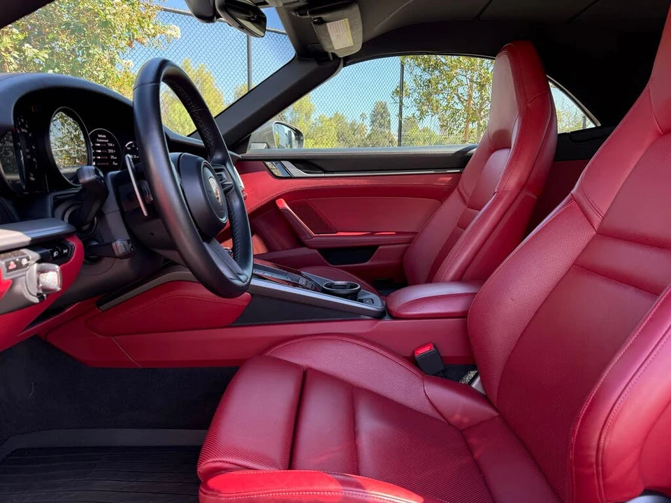 2021 Porsche 992 Carrera - Image 13 of 31