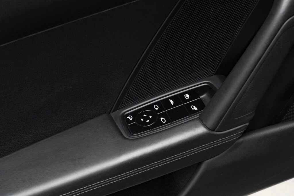 2021 Porsche 992 Carrera - Image 17 of 31